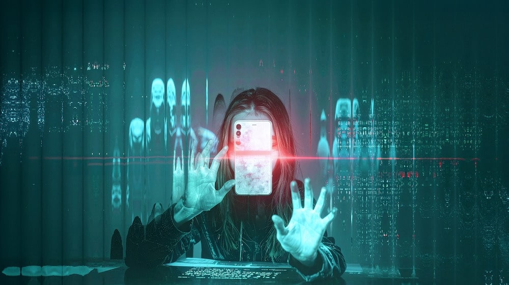 Former CIA Officer Says Your Phone Could Be Used To Spy on You